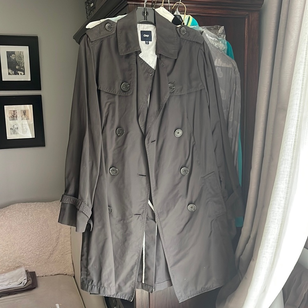 Dark grey gap trench coat